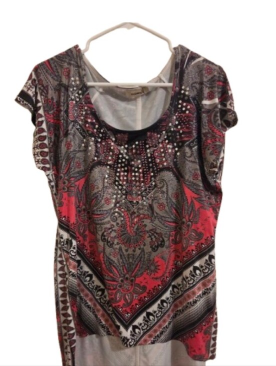 Tops - Embellished Scoop-Neck Tee in Pink And Black